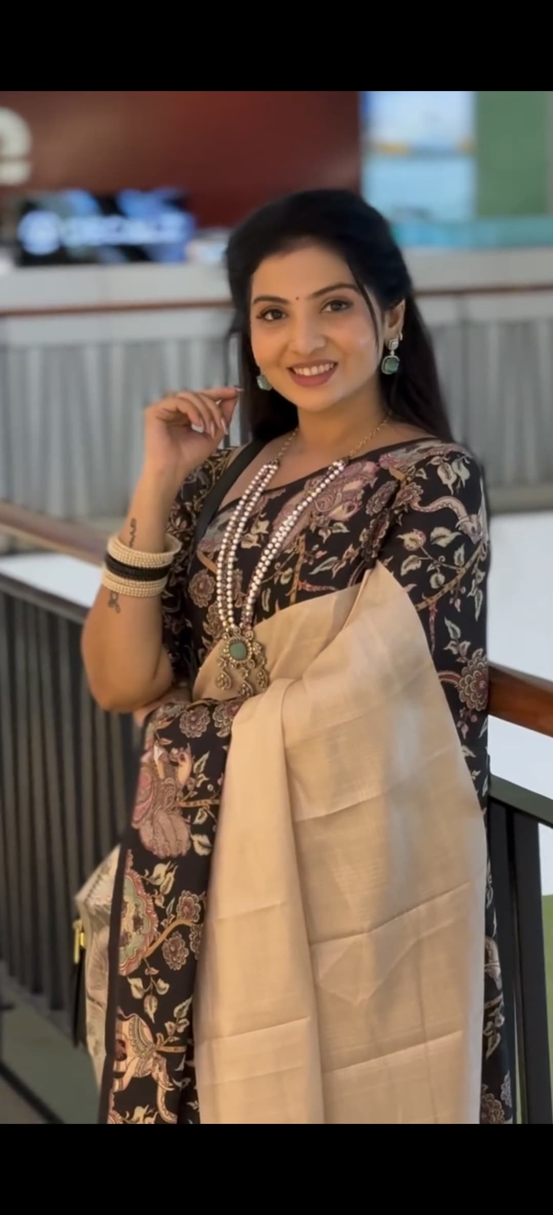 Laxmi Hathi Gajraj Handloom Tussar Silk Saree with Printed Blouse & Tassel Pallu