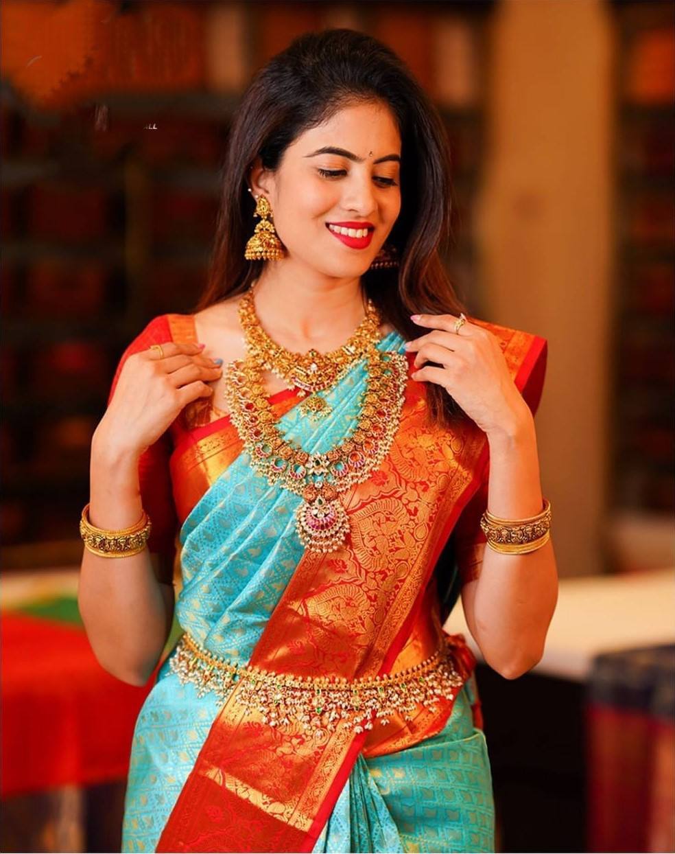Traditional Kanjivaram Silk Saree with Contrast Border