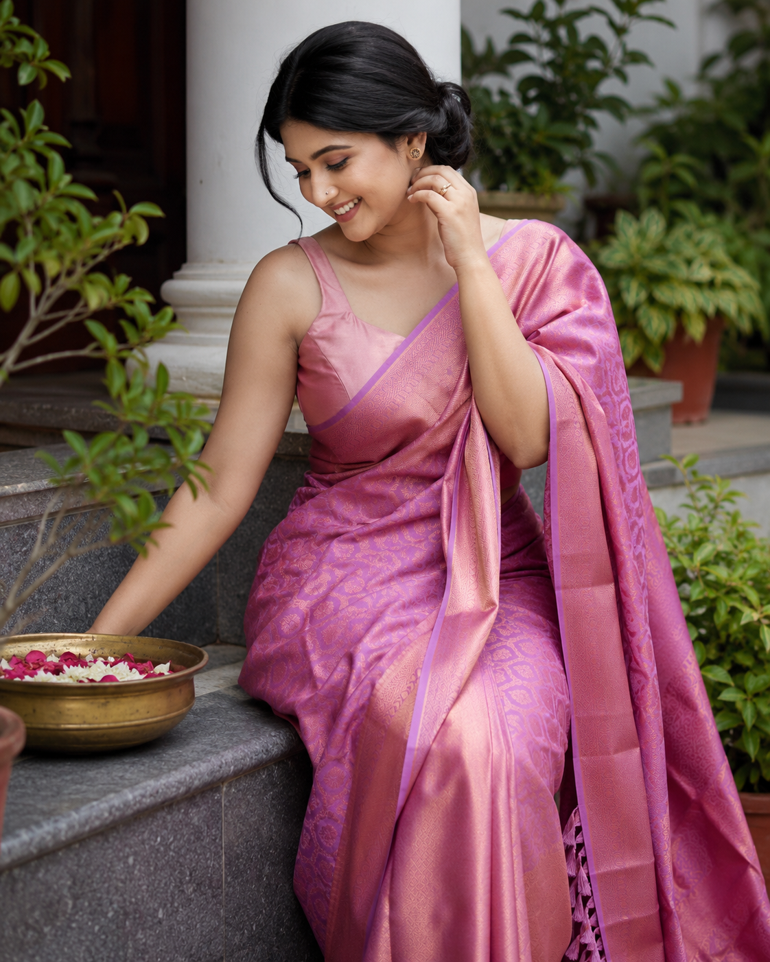 Women's Pink Soft Litchi Silk Saree with Rich Jacquard Weaving & Designer Pallu