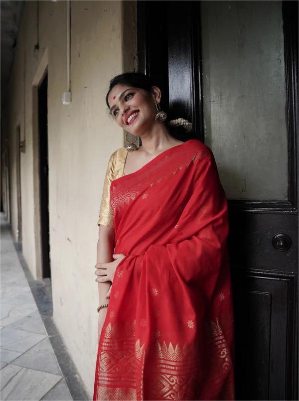 Elegant Red Silk Saree with Golden Border