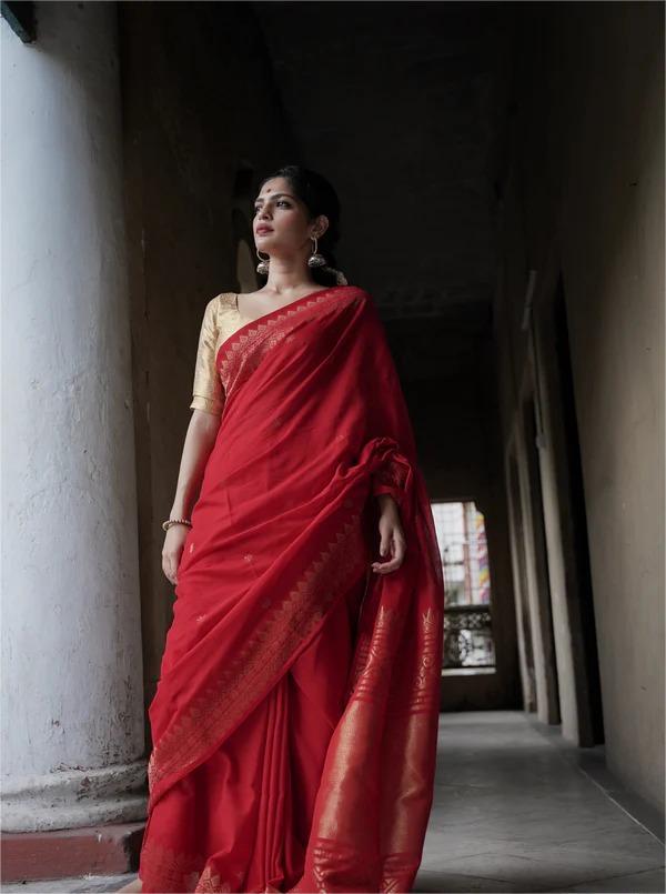 Elegant Red Silk Saree with Golden Border