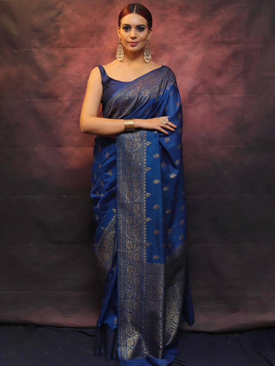 Royal Blue Banarasi Silk Saree with Intricate Zari Work