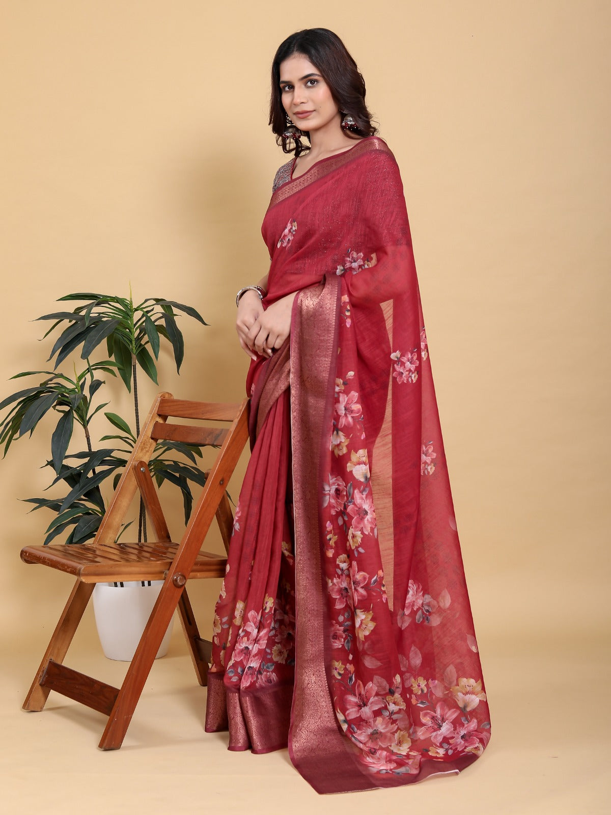 Rose Bloom Heavy Linen Saree with Rich Jacquard Border & Floral Print