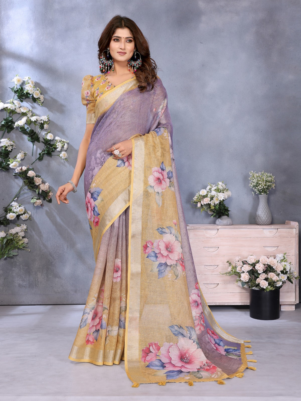 Elegant Linen Shimmer Floral Printed Saree with Blouse Piece