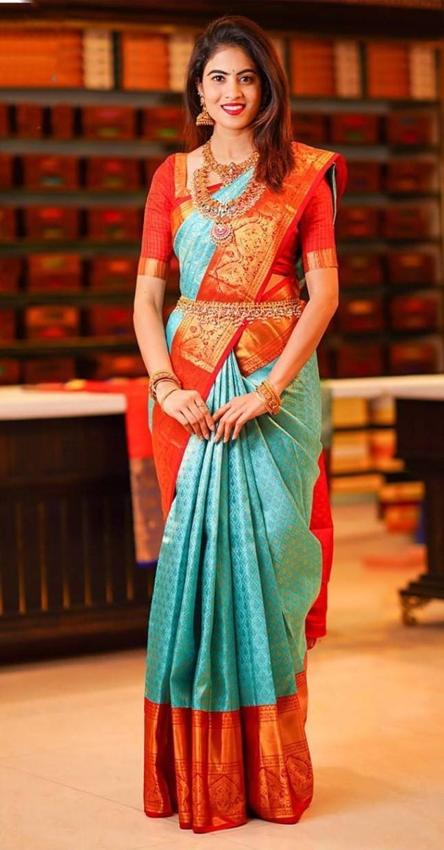 Traditional Kanjivaram Silk Saree with Contrast Border