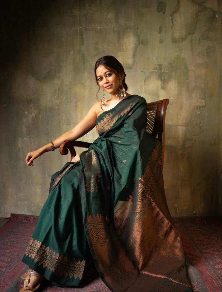 Women's Handloom Silk Saree with Woven Border in Deep Green and Bronze