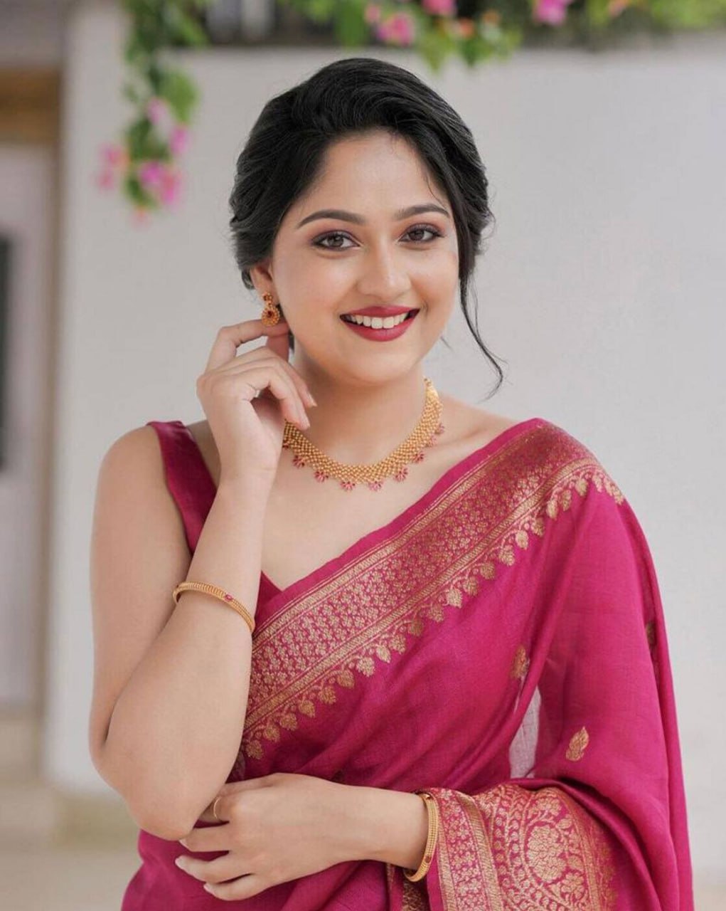 Elegant Magenta Silk Saree with Golden Zari Border