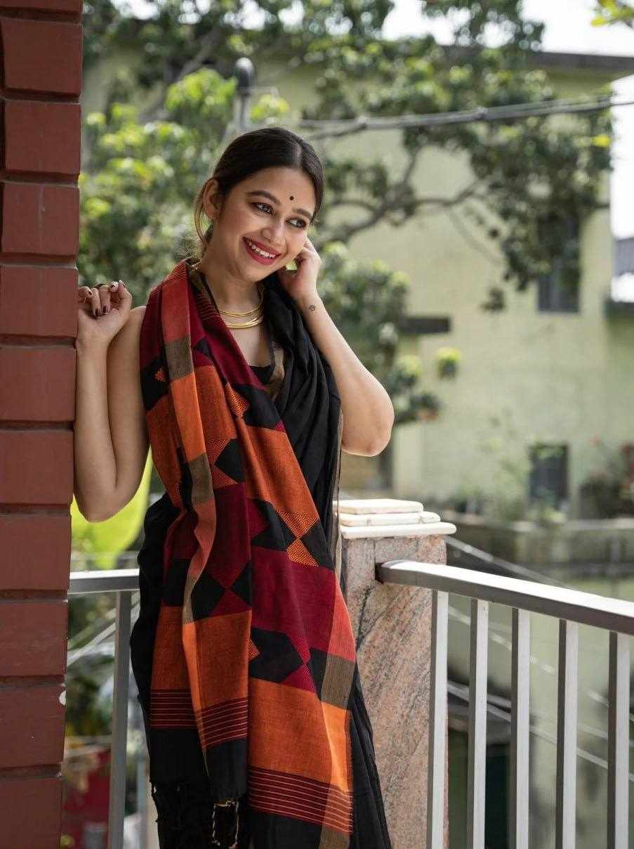 KP-R 209 Soft Linen Black Saree with Jacquard Border 🖤