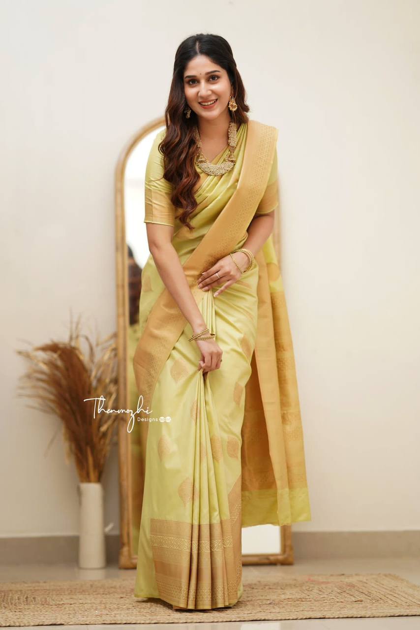 Elegant Green Silk Saree with Golden Border