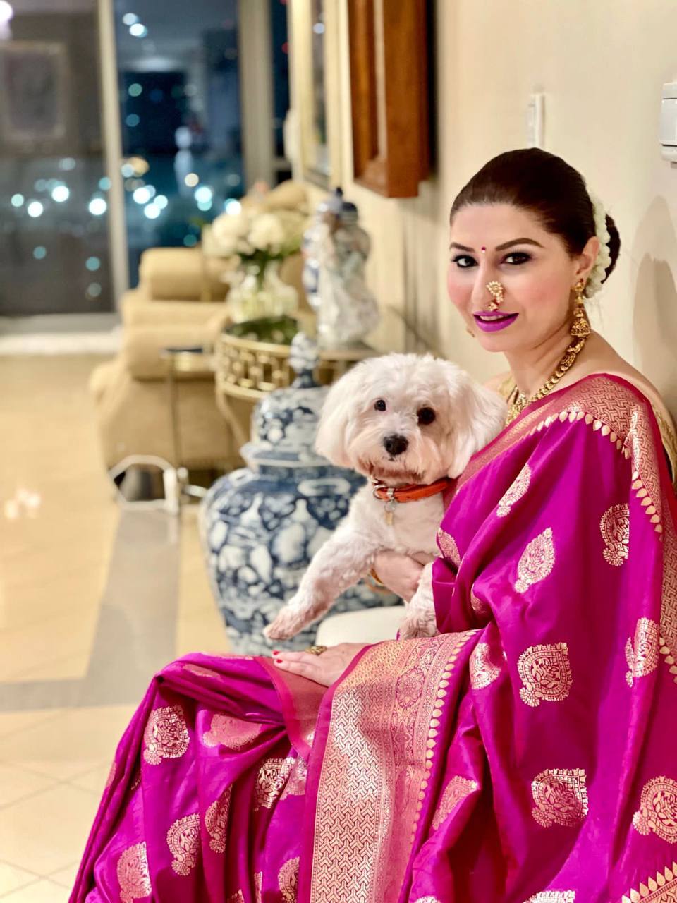 Banarasi Silk Saree with Golden Zari Work Magenta Pink