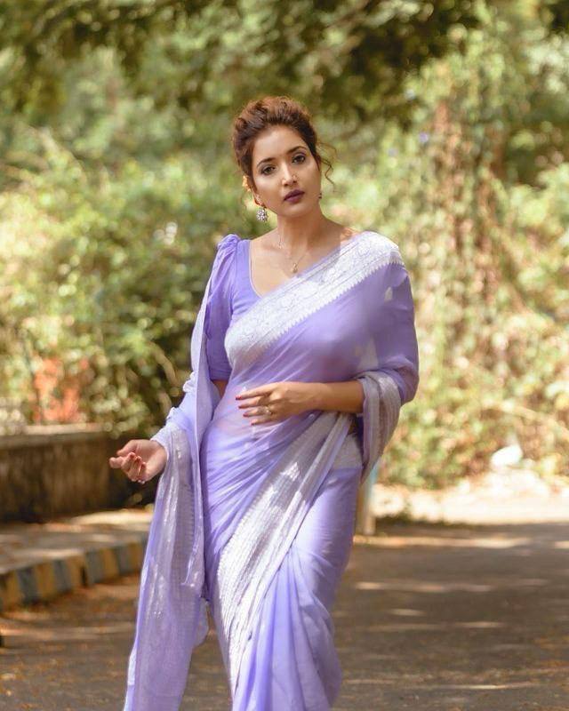 Elegant Lavender Saree with Silver Border