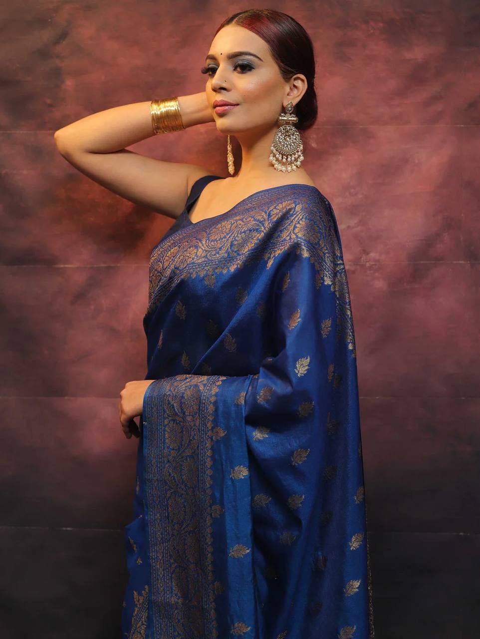 Royal Blue Banarasi Silk Saree with Intricate Zari Work
