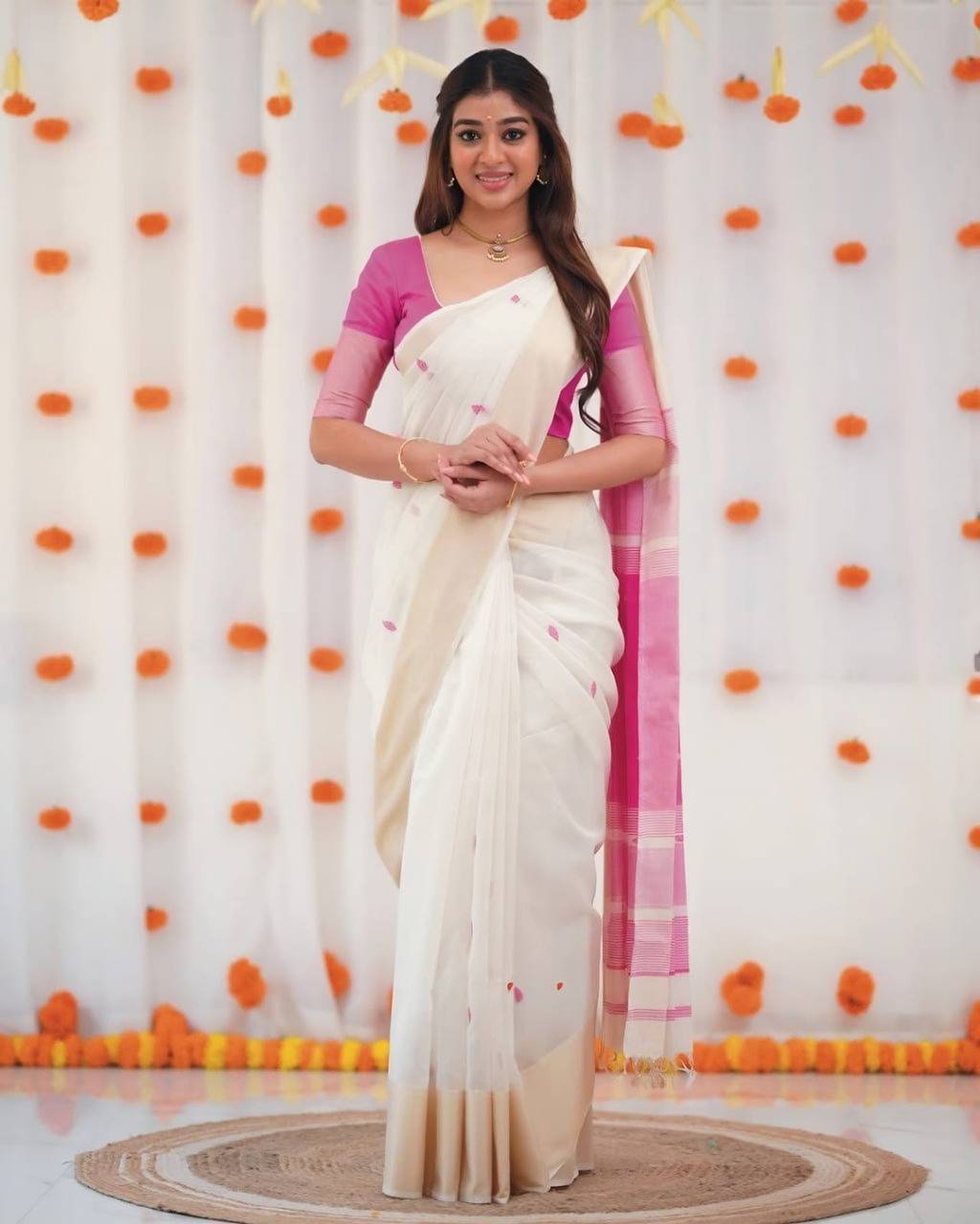 Elegant Off White Saree with Pink Border and Blouse