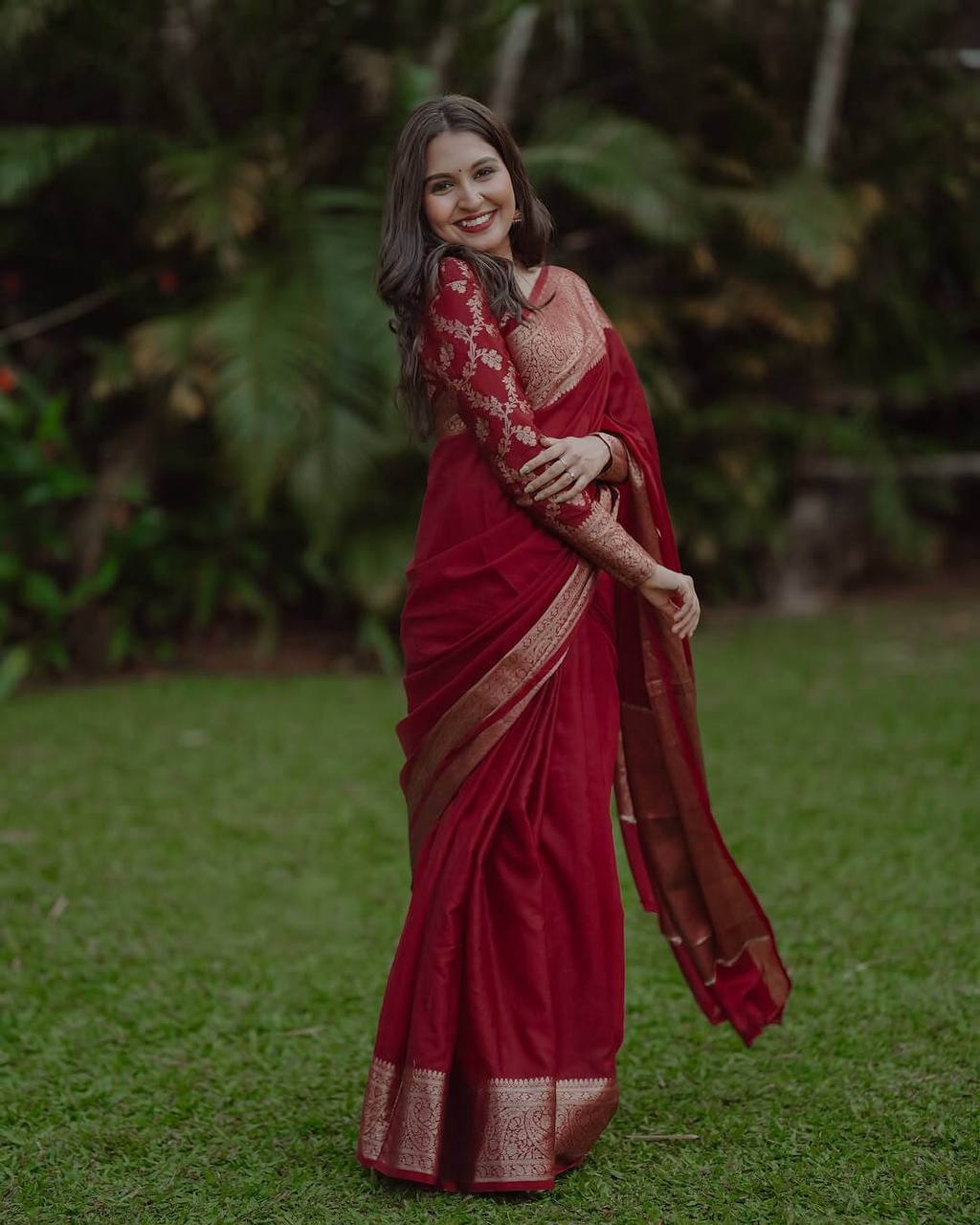 Elegant Red Banarasi Silk Saree with Golden Zari Border