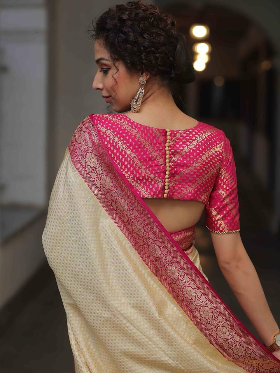 Elegant Banarasi Silk Saree with Contrast Pink Border and Brocade Blouse