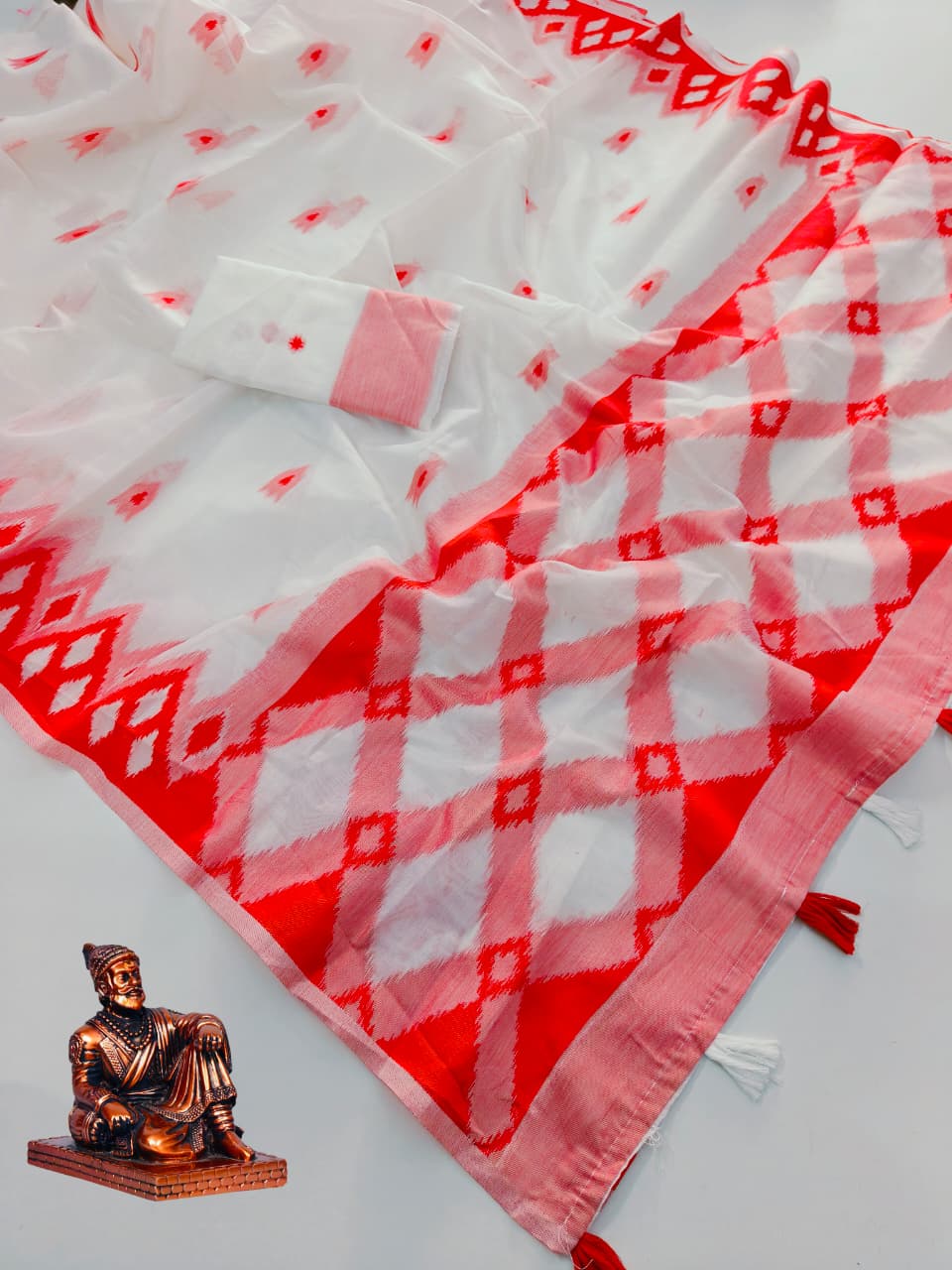 Durga Pooja Edition Heavy Blooming Cotton Silk Saree with Jacquard Pallu & Blouse