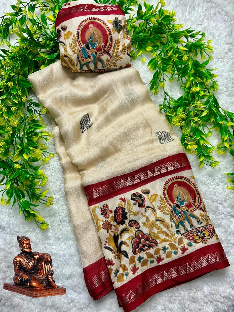 Premium Marsh Mellow Saree with Gajraj Print & Double Temple Pattu Border