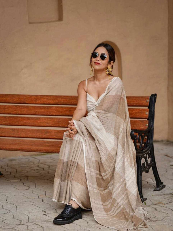 KPW 367 Beautiful Digital Printed Saree 🤎