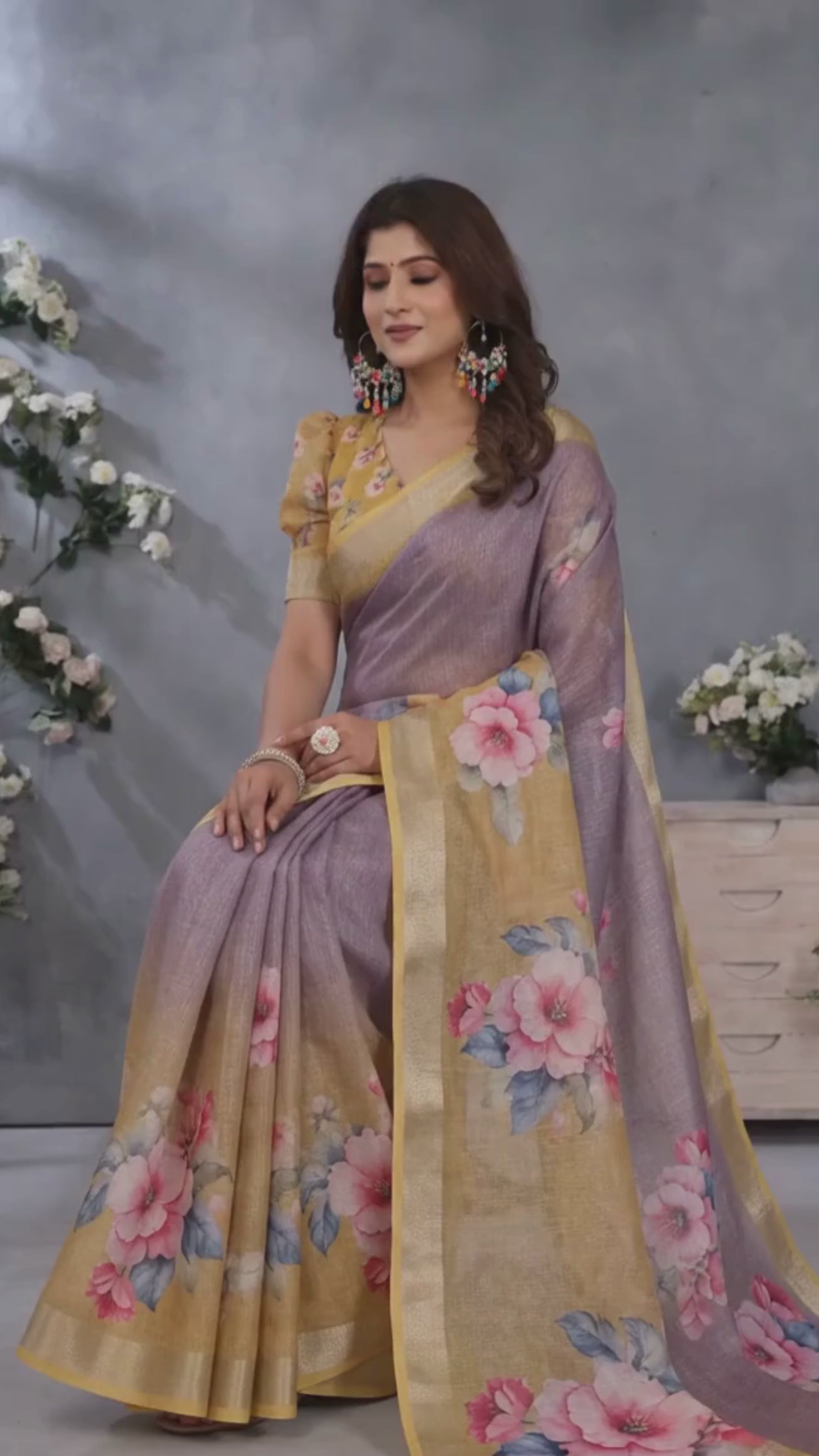 Elegant Linen Shimmer Floral Printed Saree with Blouse Piece