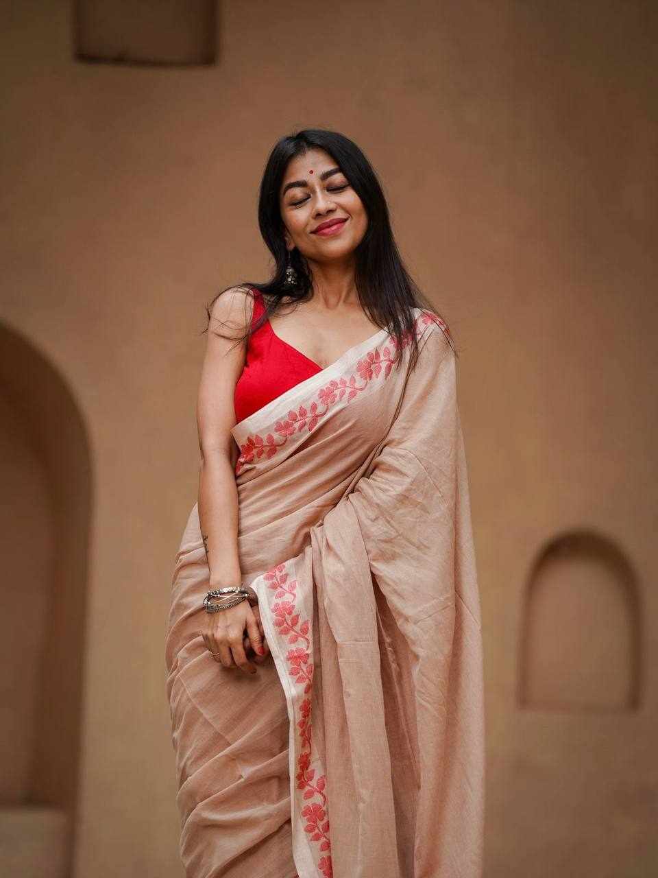 Women's Linen Cotton Digital Print Saree with Tassels & Satin Banglory Blouse – Beige & Red